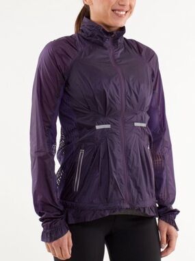Lululemon Run Wild Jacket Concord Grape NWOT Size 8